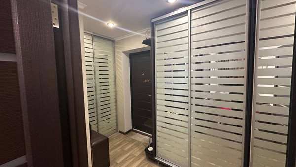 Продам однокомнатную (1-комн.) квартиру, Миллера Ж.А. ул, 58, Симферополь г