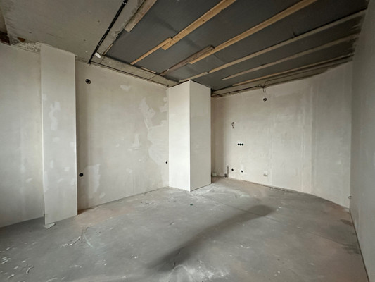 Продам трехкомнатную (3-комн.) квартиру, Шарданова ул, 46, Нальчик г