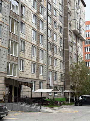 Продам трехкомнатную (3-комн.) квартиру, Шарданова ул, 46, Нальчик г