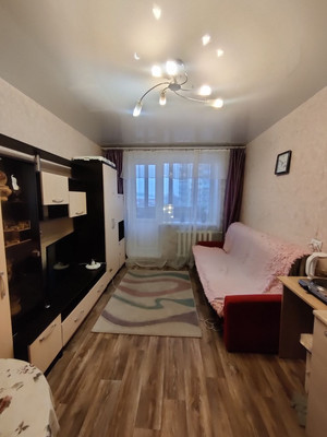 Продам комнату в 5-комн. квартире, Ударников пр-кт, 18, Санкт-Петербург г