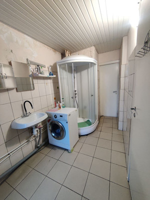 Продам комнату в 5-комн. квартире, Ударников пр-кт, 18, Санкт-Петербург г