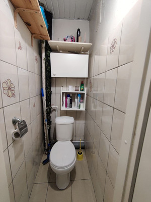 Продам комнату в 5-комн. квартире, Ударников пр-кт, 18, Санкт-Петербург г