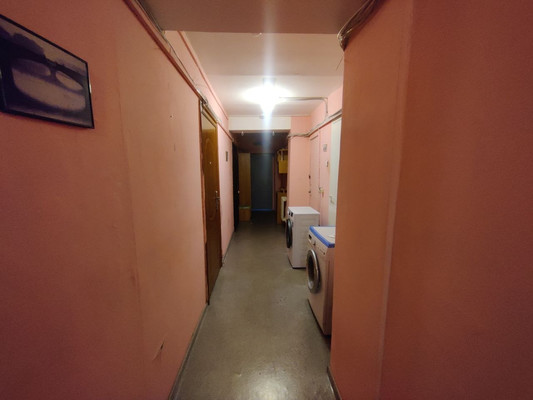 Продам комнату в 5-комн. квартире, Ударников пр-кт, 18, Санкт-Петербург г