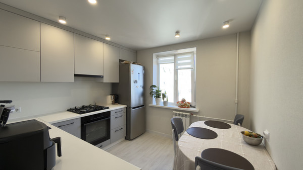 Продам трехкомнатную (3-комн.) квартиру, Ленина ул, 17, Сыктывкар г