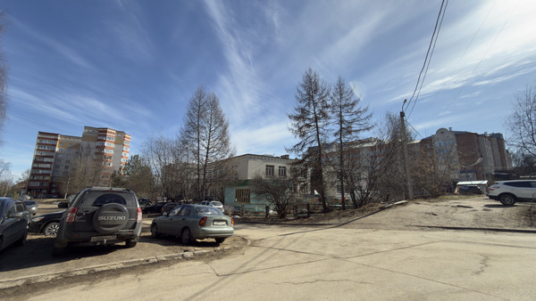 Продам трехкомнатную (3-комн.) квартиру, Ленина ул, 17, Сыктывкар г