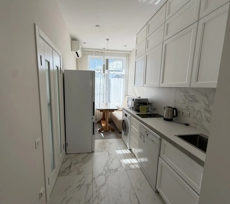 Продам однокомнатную (1-комн.) квартиру, Красноказарменная ул, 14Ак2, Москва г