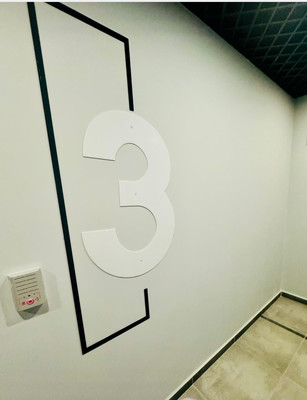 Продам однокомнатную (1-комн.) квартиру, Новоостаповская ул, 20, Москва г