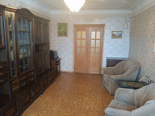 Продам трехкомнатную (3-комн.) квартиру, Западный мкр, 2, Октябрьский рп