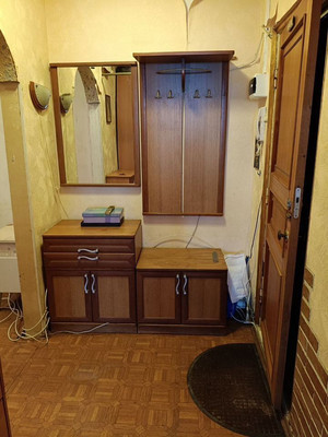 Продам трехкомнатную (3-комн.) квартиру, Западный мкр, 2, Октябрьский рп