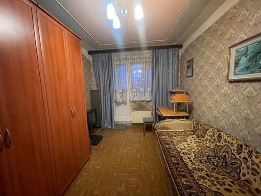 Продам трехкомнатную (3-комн.) квартиру, Западный мкр, 2, Октябрьский рп