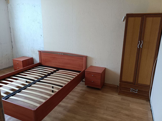 Продам трехкомнатную (3-комн.) квартиру, Западный мкр, 2, Октябрьский рп