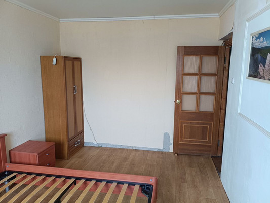 Продам трехкомнатную (3-комн.) квартиру, Западный мкр, 2, Октябрьский рп