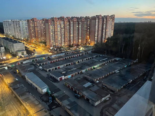 Продам трехкомнатную (3-комн.) квартиру, Западный мкр, 2, Октябрьский рп