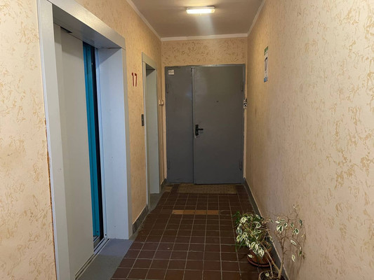 Продам трехкомнатную (3-комн.) квартиру, Западный мкр, 2, Октябрьский рп