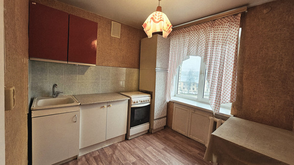 Продам однокомнатную (1-комн.) квартиру, Высоковольтная ул, 34/13, Рязань г