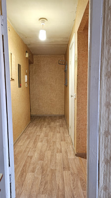 Продам однокомнатную (1-комн.) квартиру, Высоковольтная ул, 34/13, Рязань г