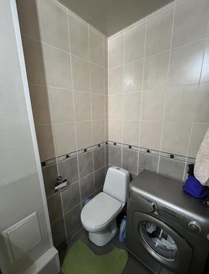 Продам трехкомнатную (3-комн.) квартиру, Кирова ул, 11, Нальчик г