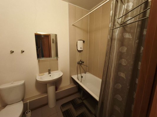 Продам однокомнатную (1-комн.) квартиру, им. Александра Покрышкина ул, 2/2, Краснодар г