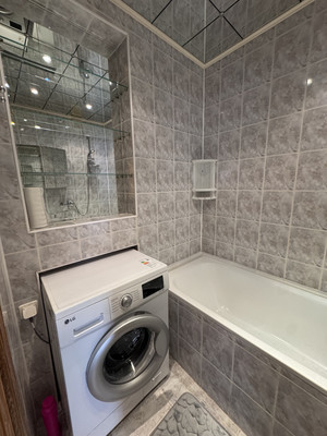 Сдам трехкомнатную (3-комн.) квартиру, Рашетова ул, 6, Санкт-Петербург г