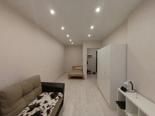 Продам однокомнатную (1-комн.) квартиру, им. Цезаря Куникова ул, 35, Краснодар г