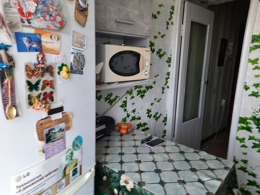 Продам двухкомнатную (2-комн.) квартиру, Октябрьская ул, 112, Батайск г