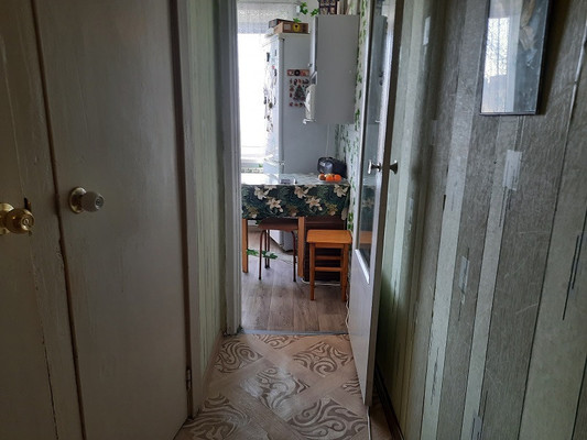 Продам двухкомнатную (2-комн.) квартиру, Октябрьская ул, 112, Батайск г