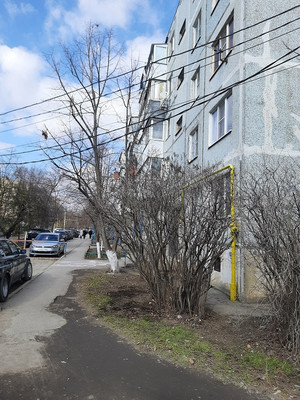 Продам двухкомнатную (2-комн.) квартиру, Октябрьская ул, 112, Батайск г