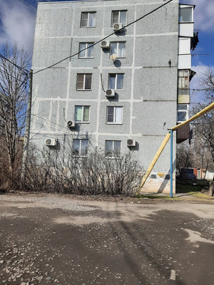 Продам двухкомнатную (2-комн.) квартиру, Октябрьская ул, 112, Батайск г