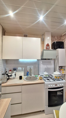 Продам двухкомнатную (2-комн.) квартиру, Сосновая ул, 10А, Покров с