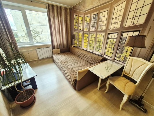 Продам комнату в 5-комн. квартире, Кириллова ул, 1, Малое Верево д