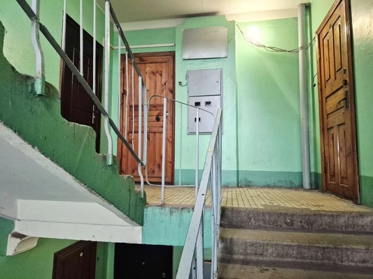 Продам комнату в 5-комн. квартире, Кириллова ул, 1, Малое Верево д