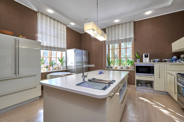 Продам дом, 30 лет Октября ул, Жаворонки с, 0 км от города