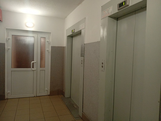 Продам трехкомнатную (3-комн.) квартиру, Стародеревенская ул, 20к2, Санкт-Петербург г