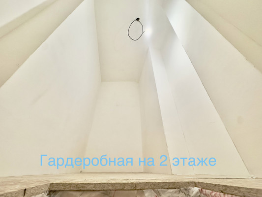 Продам многокомнатную квартиру, Ивановская ул, 10, Лисий Нос п