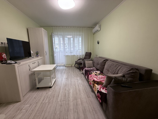 Продам двухкомнатную (2-комн.) квартиру, Героев Десантников ул, 32, Новороссийск г