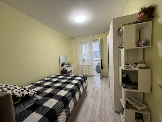 Продам двухкомнатную (2-комн.) квартиру, Героев Десантников ул, 32, Новороссийск г