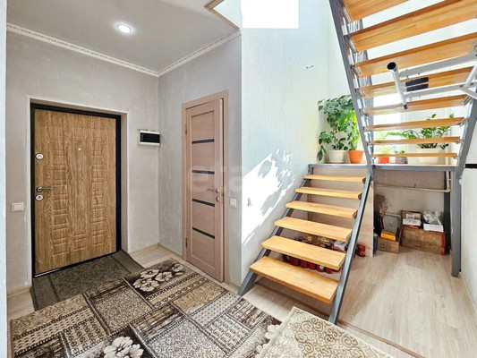 Продам дом, Заречная ул, 9, Ханты-Мансийск г, 0 км от города