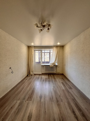 Продам однокомнатную (1-комн.) квартиру, Бородинская ул, 18, Подольск г
