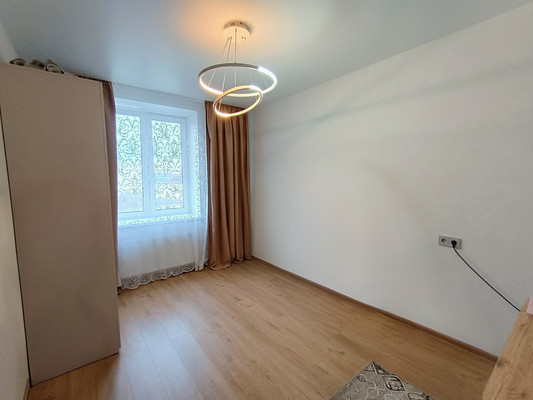 Продам двухкомнатную (2-комн.) квартиру, Новая ул, 11а, Знаменский п