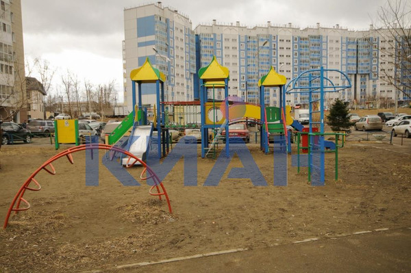 Продам трехкомнатную (3-комн.) квартиру, Норильская ул, 8г, Красноярск г