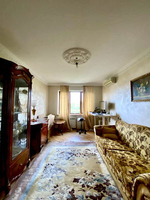 Продам трехкомнатную (3-комн.) квартиру, Бела Куна ул, 5, Симферополь г