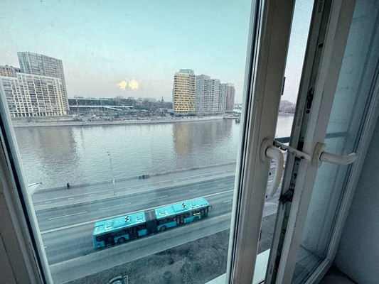 Продам трехкомнатную (3-комн.) квартиру, Дербеневская наб, 13/17к2, Москва г