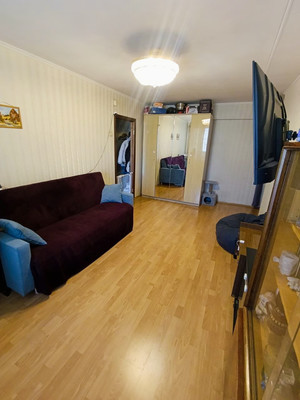 Продам трехкомнатную (3-комн.) квартиру, Дербеневская наб, 13/17к2, Москва г