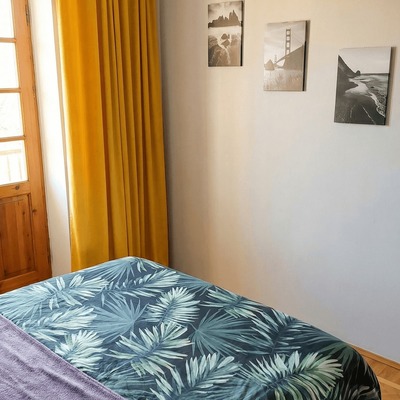 Продам трехкомнатную (3-комн.) квартиру, Южная ул, 6, Новороссийск г