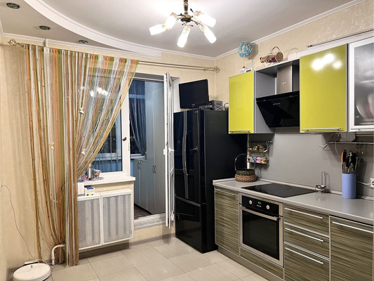 Продам двухкомнатную (2-комн.) квартиру, Дзержинского пр-кт, 192, Новороссийск г