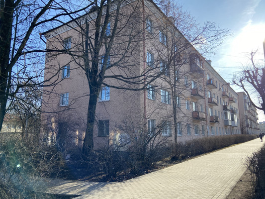 Продам двухкомнатную (2-комн.) квартиру, 25 Октября пр-кт, 51, Гатчина г