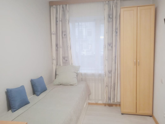 Продам двухкомнатную (2-комн.) квартиру, 25 Октября пр-кт, 51, Гатчина г