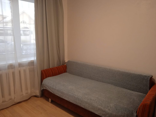 Продам двухкомнатную (2-комн.) квартиру, 25 Октября пр-кт, 51, Гатчина г