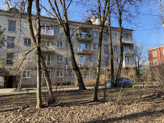 Продам двухкомнатную (2-комн.) квартиру, 25 Октября пр-кт, 51, Гатчина г