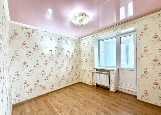 Продам двухкомнатную (2-комн.) квартиру, Бумажников пр-кт, 13Б, Астрахань г